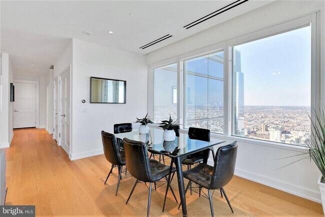 Foto del edificio - 50 S 16th St