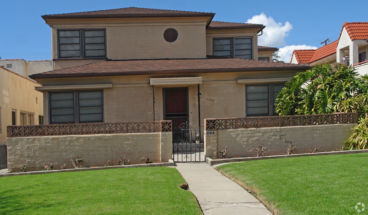 Building Photo - 1144 Huntington Dr