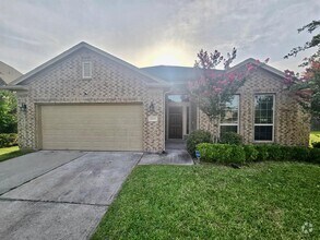 Building Photo - 2703 Barrington Branch Dr