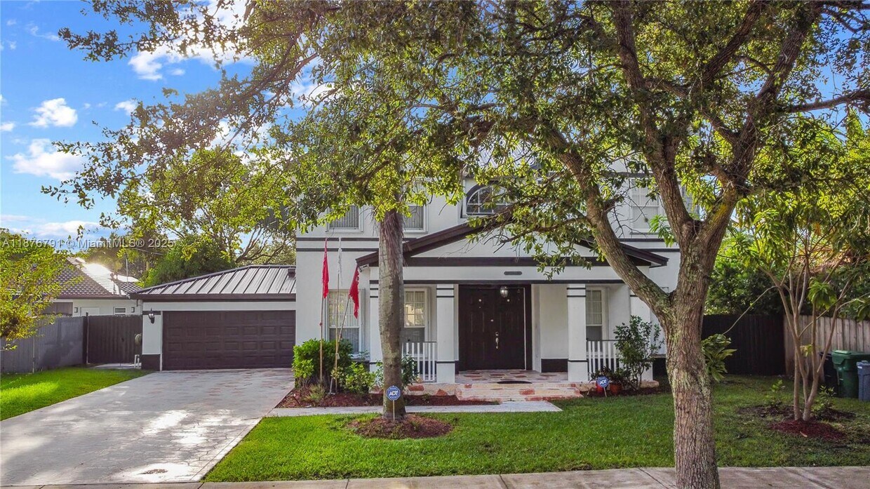 Foto principal - 20235 SW 129th Ave