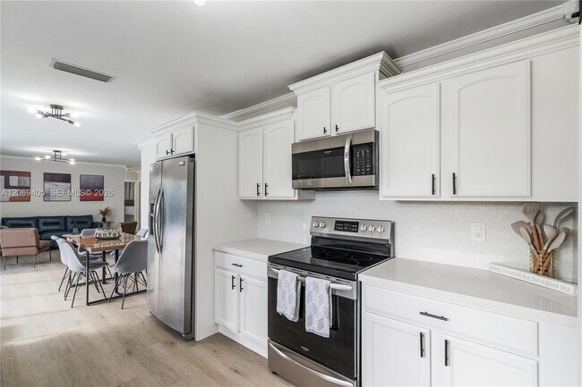 Foto del edificio - 4535 SW 89th Pl
