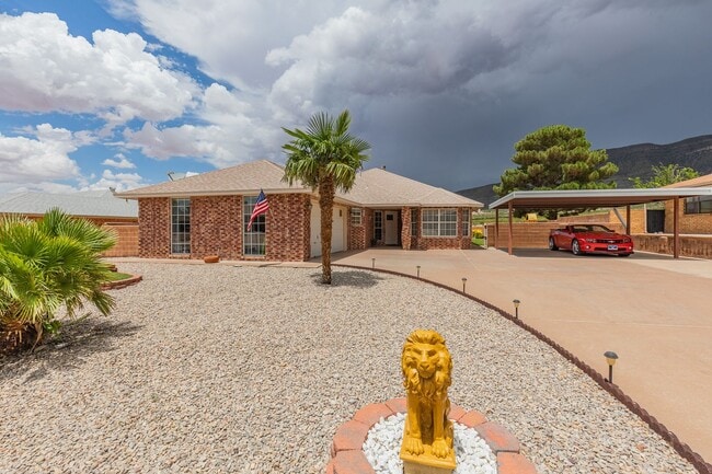 Foto del edificio - 3 bed 2 bath beautiful home!