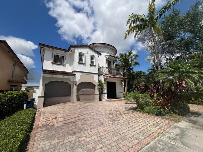 Foto del edificio - 6502 SW 162nd Ct