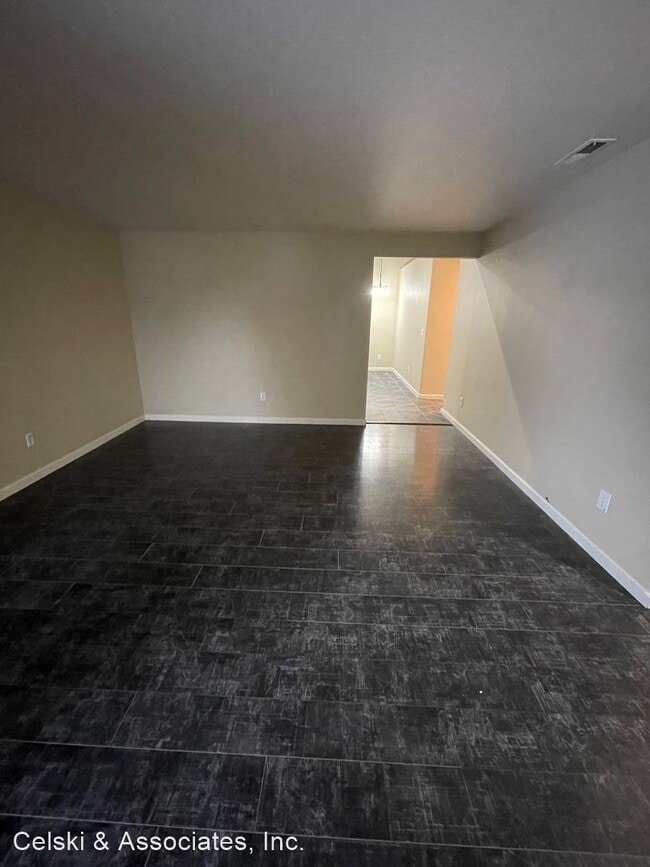 Building Photo - 3 br, 2 bath House - 9415 Palomino Dr.