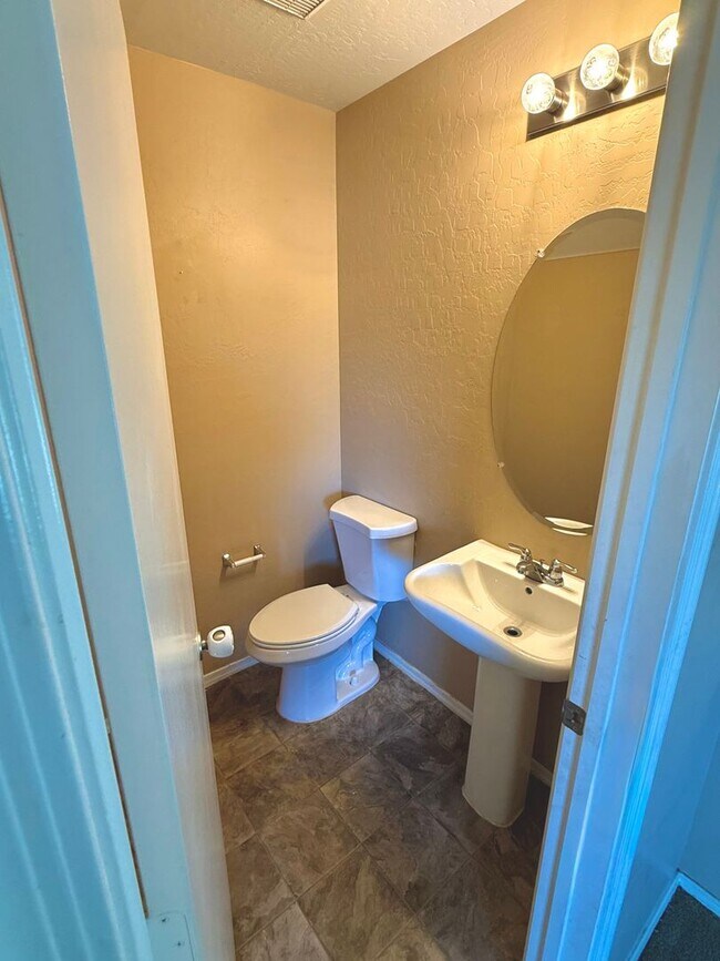 Foto del edificio - Mountain Edge home for RENT