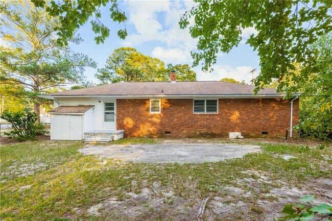 Foto del edificio - 3523 Rosehill Rd