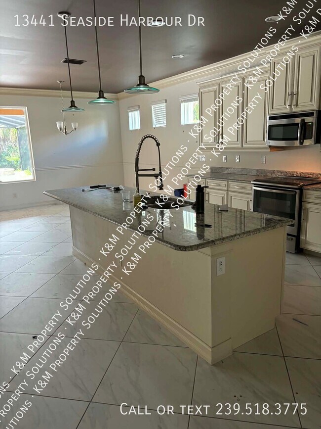 Foto del edificio - 13441 Seaside Harbour Dr
