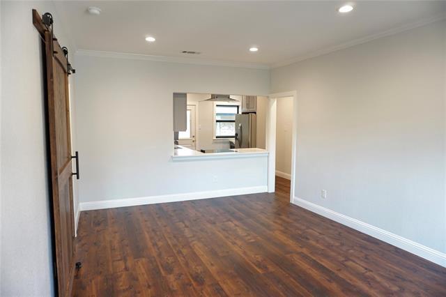 Foto del edificio - 10730 Park Village Pl
