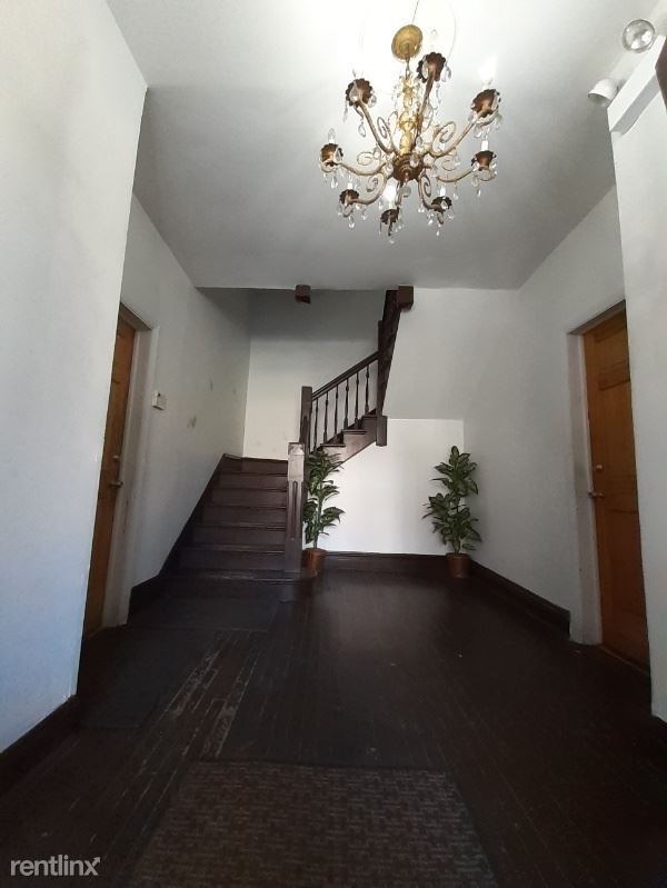 Foto del edificio - 4622 S Calumet Ave