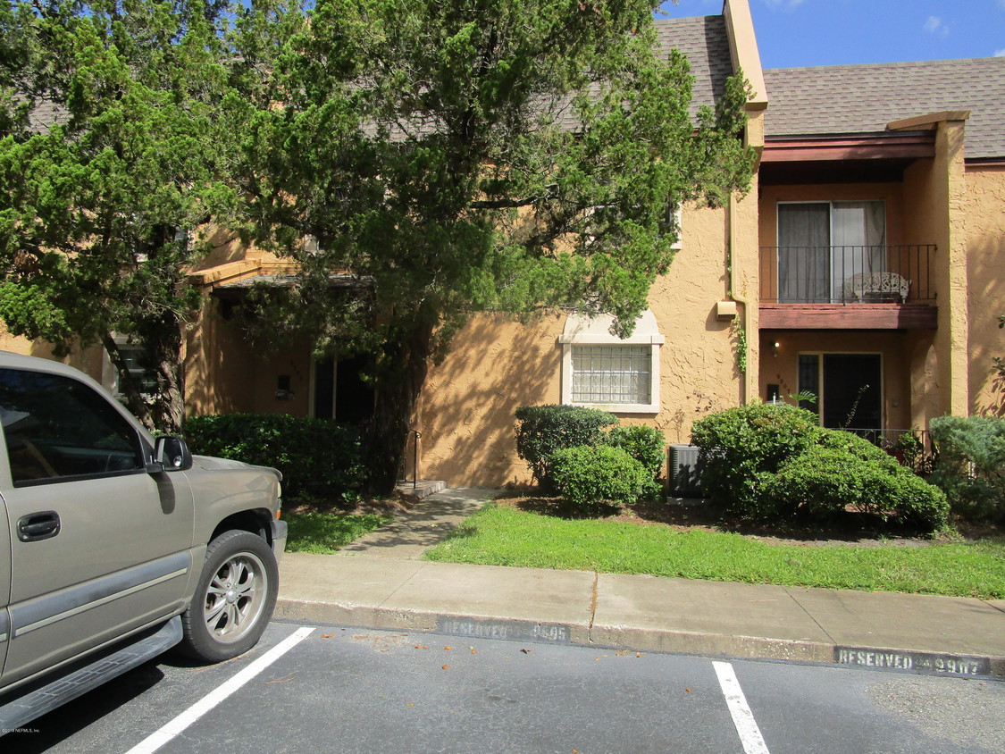 Primary Photo - 9905 Regency Square Blvd