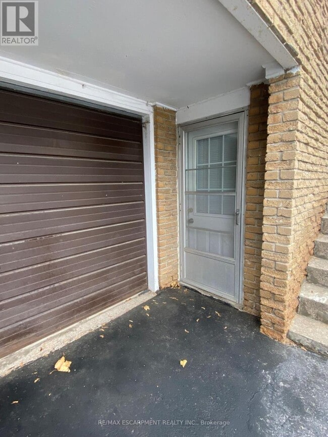 Building Photo - 2012 Bonnymede Dr