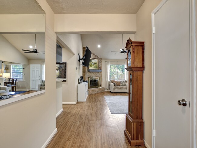 Building Photo - 21902 Meadowhill Dr