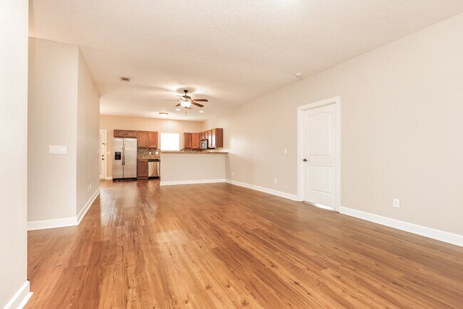 Building Photo - 4867 Beryl Dr