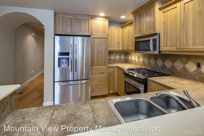 Foto del edificio - 3 br, 2.5 bath House - 20287 Schaeffer Dr.