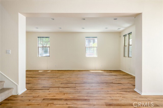 Building Photo - 92 Twin Gables