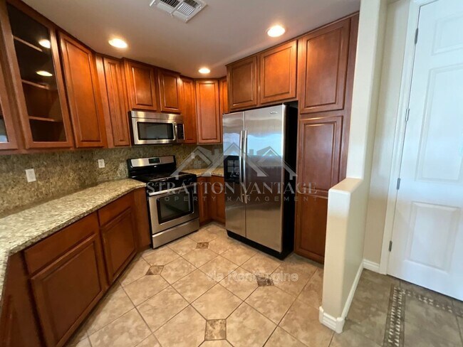 Building Photo - 5350 E Deer Valley Dr