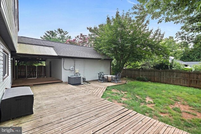 Building Photo - 511 Avondale Dr