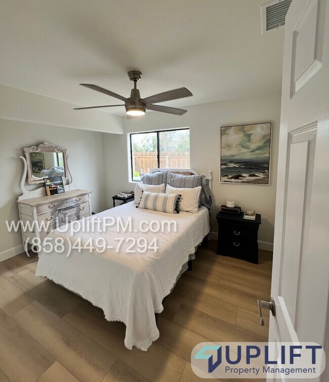 Foto del edificio - 1542 Del Mar Rd