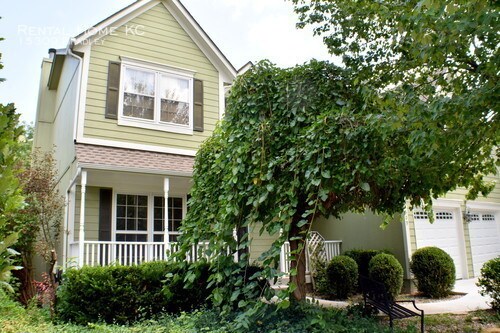 Spacious 5-bedroom 2-Story w/fin bsmt #15309 - Spacious 5-bedroom 2-Story w/fin bsmt  #15309