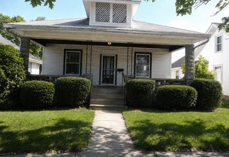 Building Photo - 2 bedroom 1 bath Home
