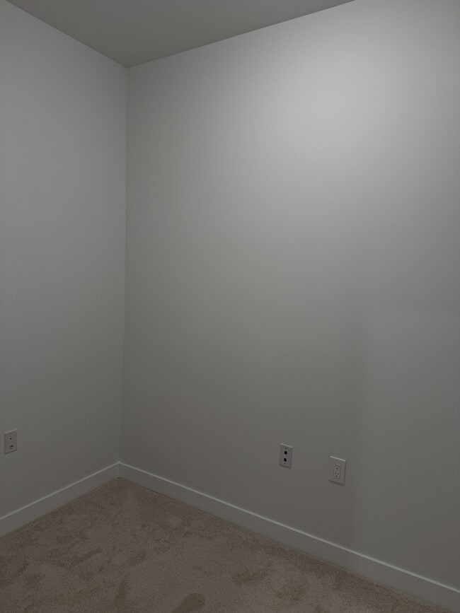 Building Photo - 5398-5207 207 St