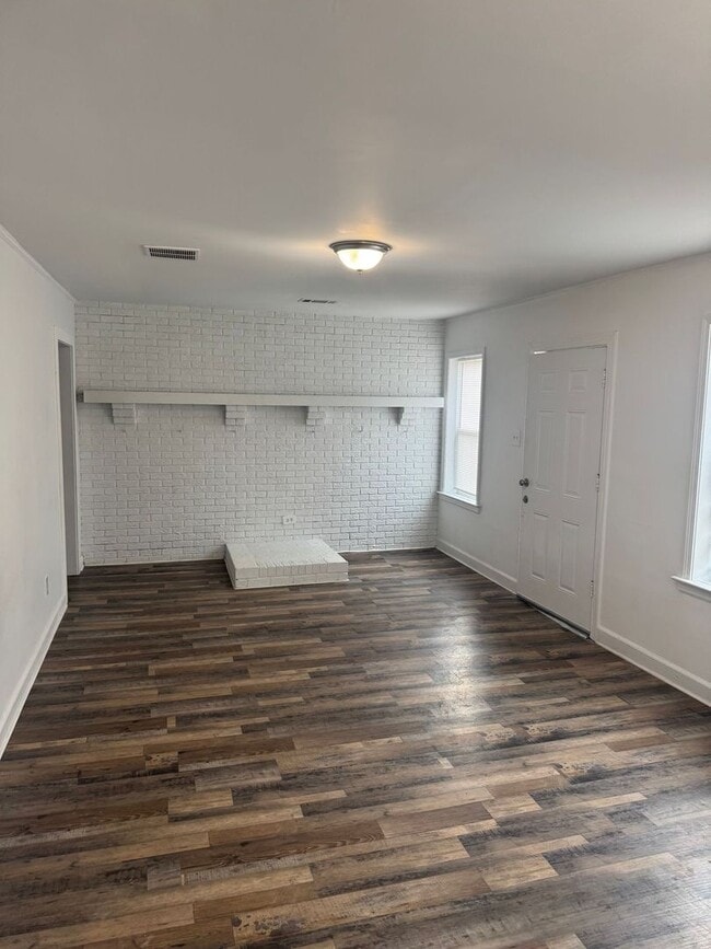 Building Photo - 1328 Semmes St