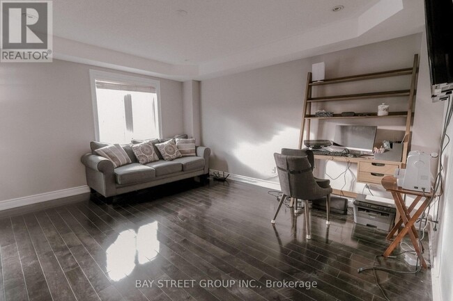 Photo du bâtiment - 45 Routliffe Ln