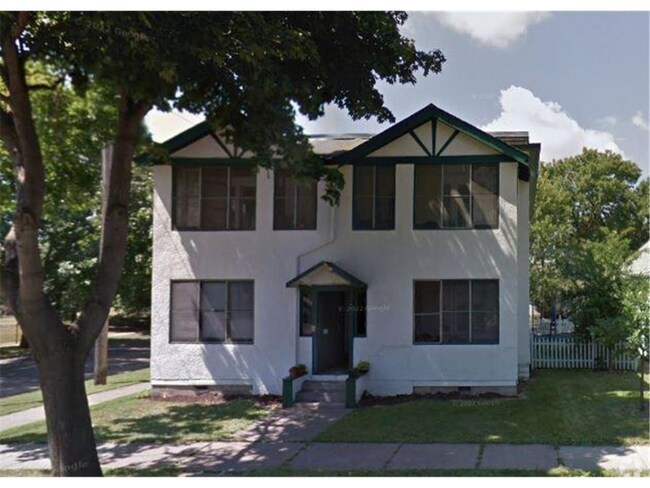 Building Photo - 603-603 Simpson St