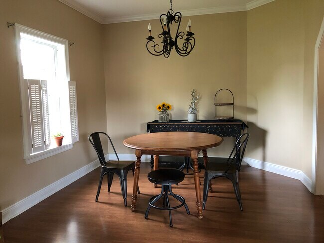 Building Photo - 29 Hillcrest Dr