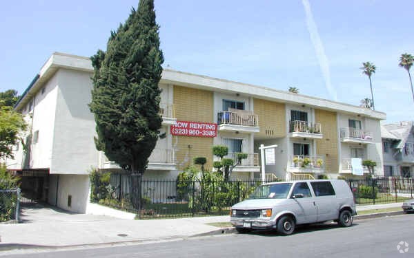 Building Photo - Arapahoe Garden