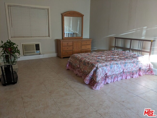 Foto del edificio - 4152 Verdugo Rd