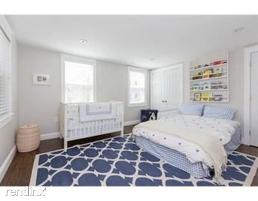 Foto del edificio - 622 E 2nd St