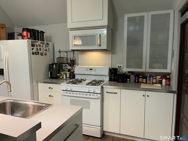 Building Photo - 134-138 Washington Ave