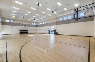 Building Photo - 11017 Hanging Vine Dr