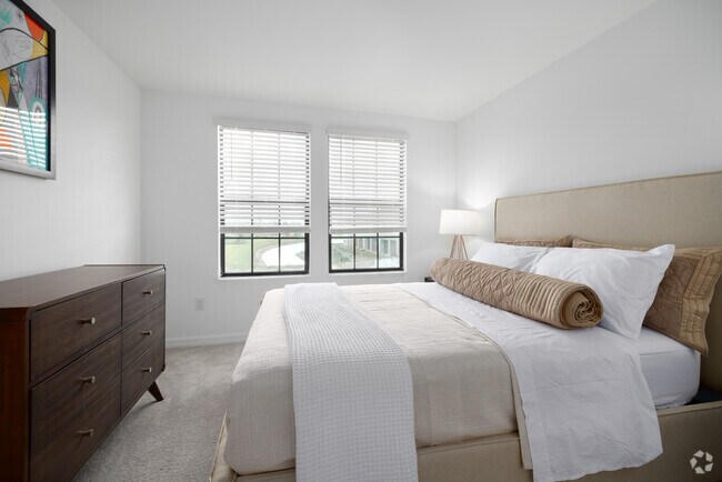 3BR 2,5BA - 1711SF - Westport TH LLC