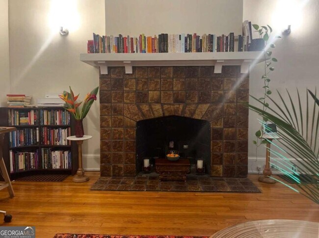 Building Photo - 840 Penn Ave NE