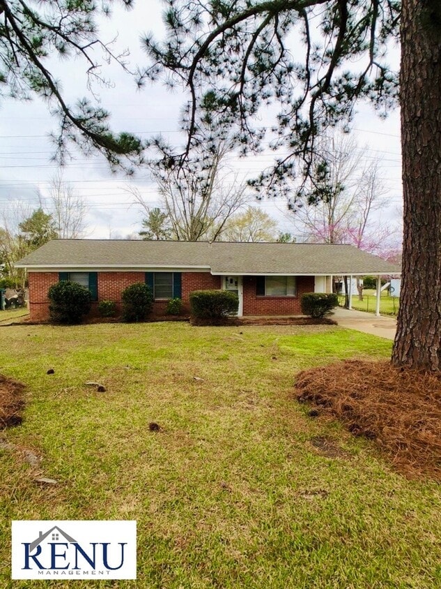 Primary Photo - Updated 3 BR Ridgeland Ranch