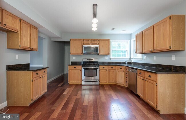 Foto del edificio - 19 Ironwood Dr