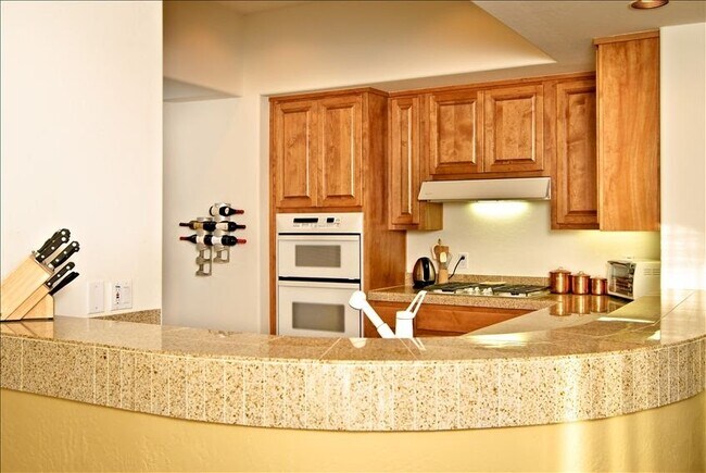 Building Photo - 14850 Grandview Dr