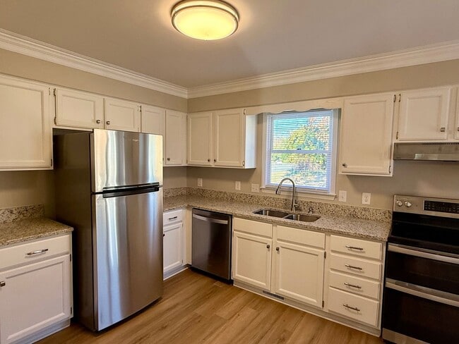 Foto del edificio - Three bedroom, 2 bath house in Elon