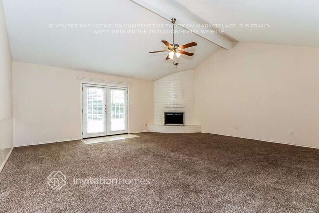 Foto del edificio - 6408 Big Springs Dr