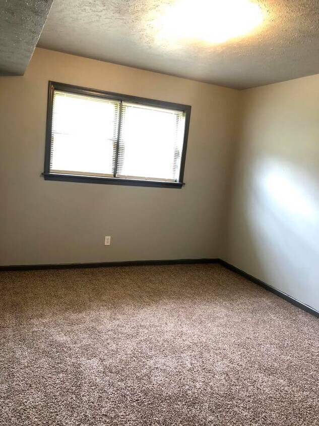 Foto principal - 4750 Lafayette Ave