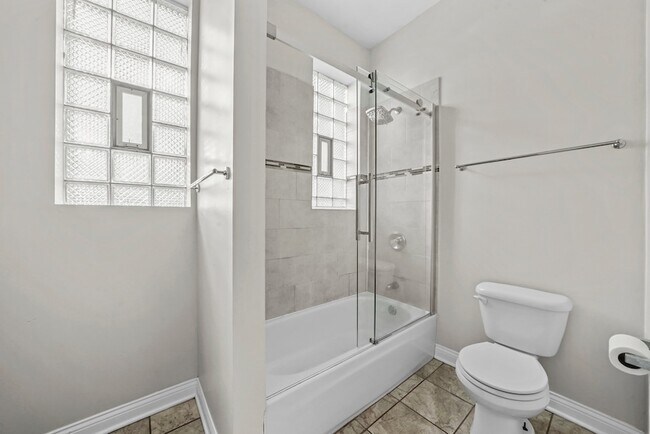 Foto del edificio - 1254 S Kildare Ave