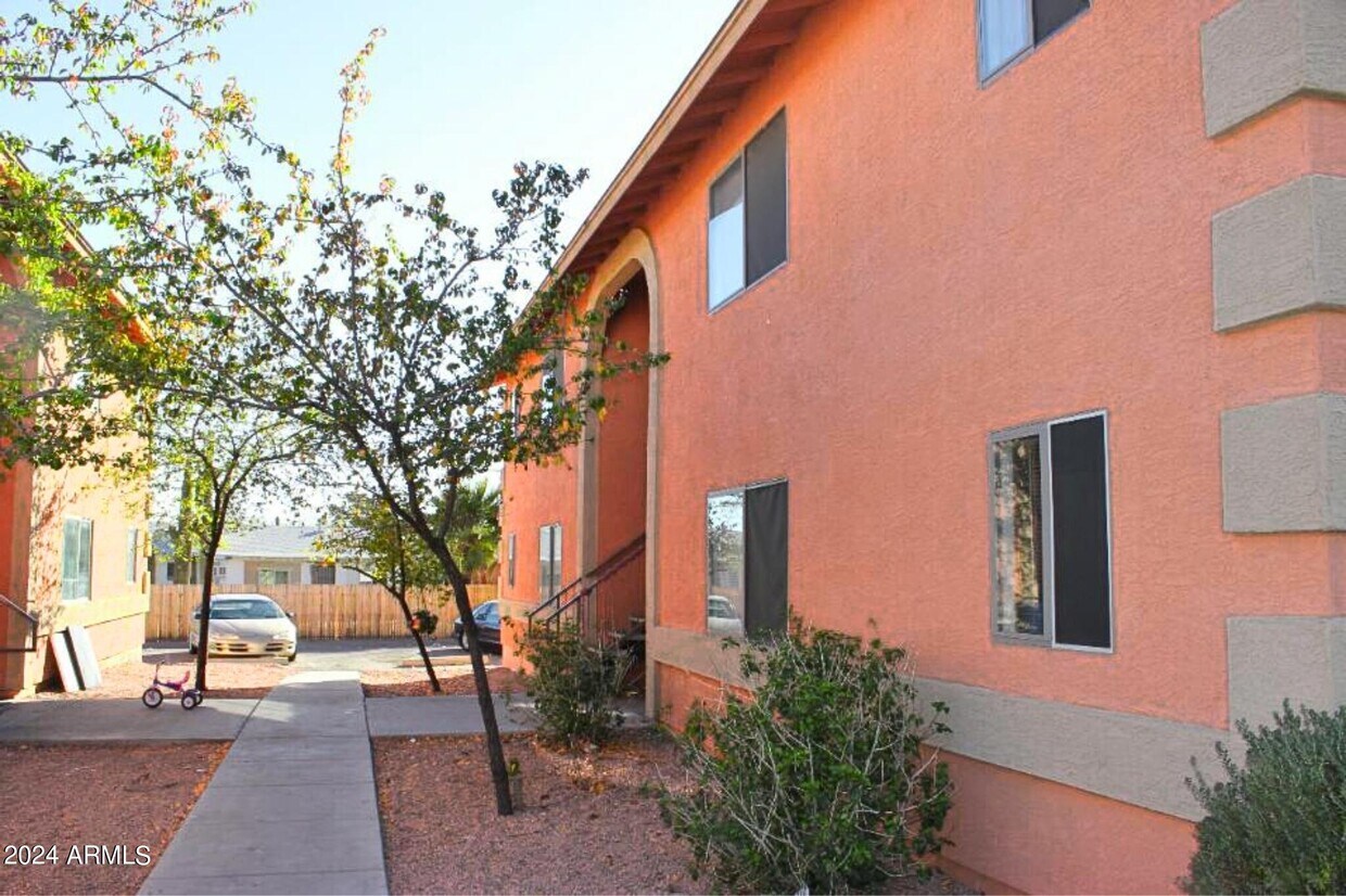 Primary Photo - 507 E 10th Ave
