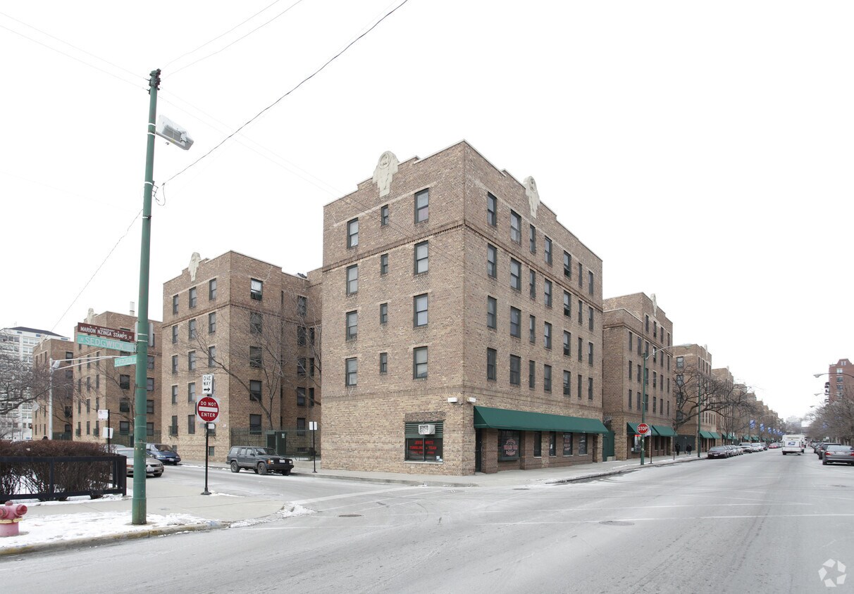 Marshall Field Garden Apartments Apartments in Chicago, IL