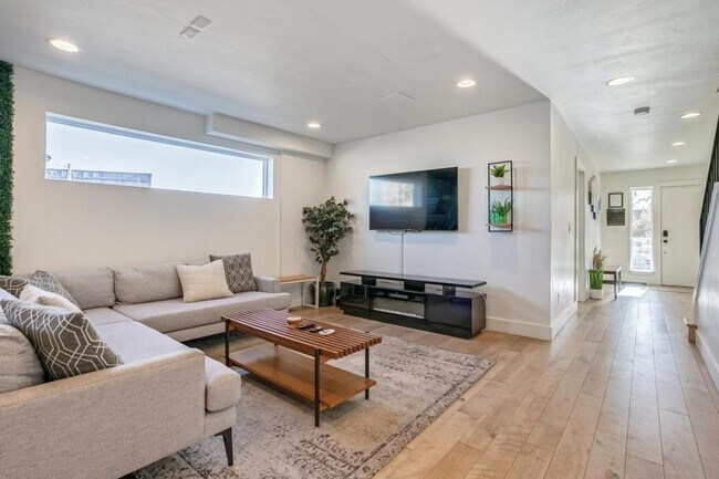 Photo - 3044 N Speer Blvd House