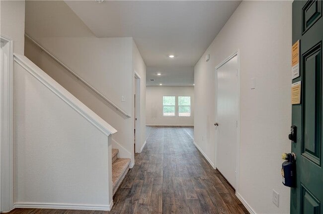 Building Photo - 14500 Fitzgibbon Dr