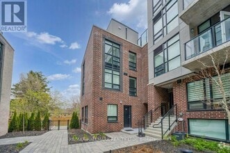 Building Photo - 68-861 SHEPPARD Ave