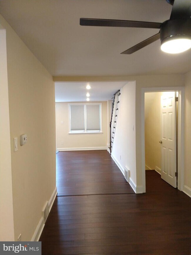 Building Photo - 5253 Westpark Ln