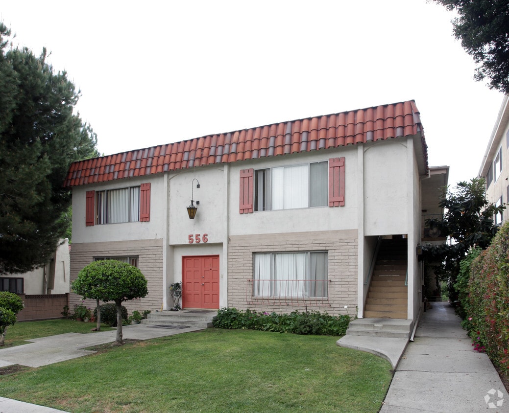 Primary Photo - 556 Glenwood Rd